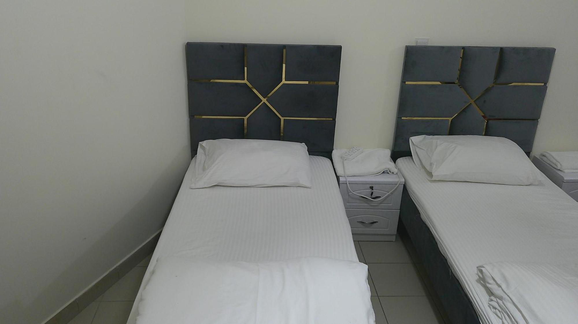 Ruby Star Hostel Dubai F2 Экстерьер фото