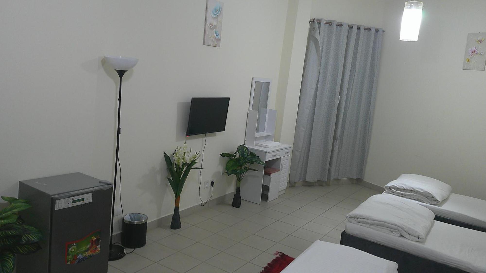 Ruby Star Hostel Dubai F2 Экстерьер фото