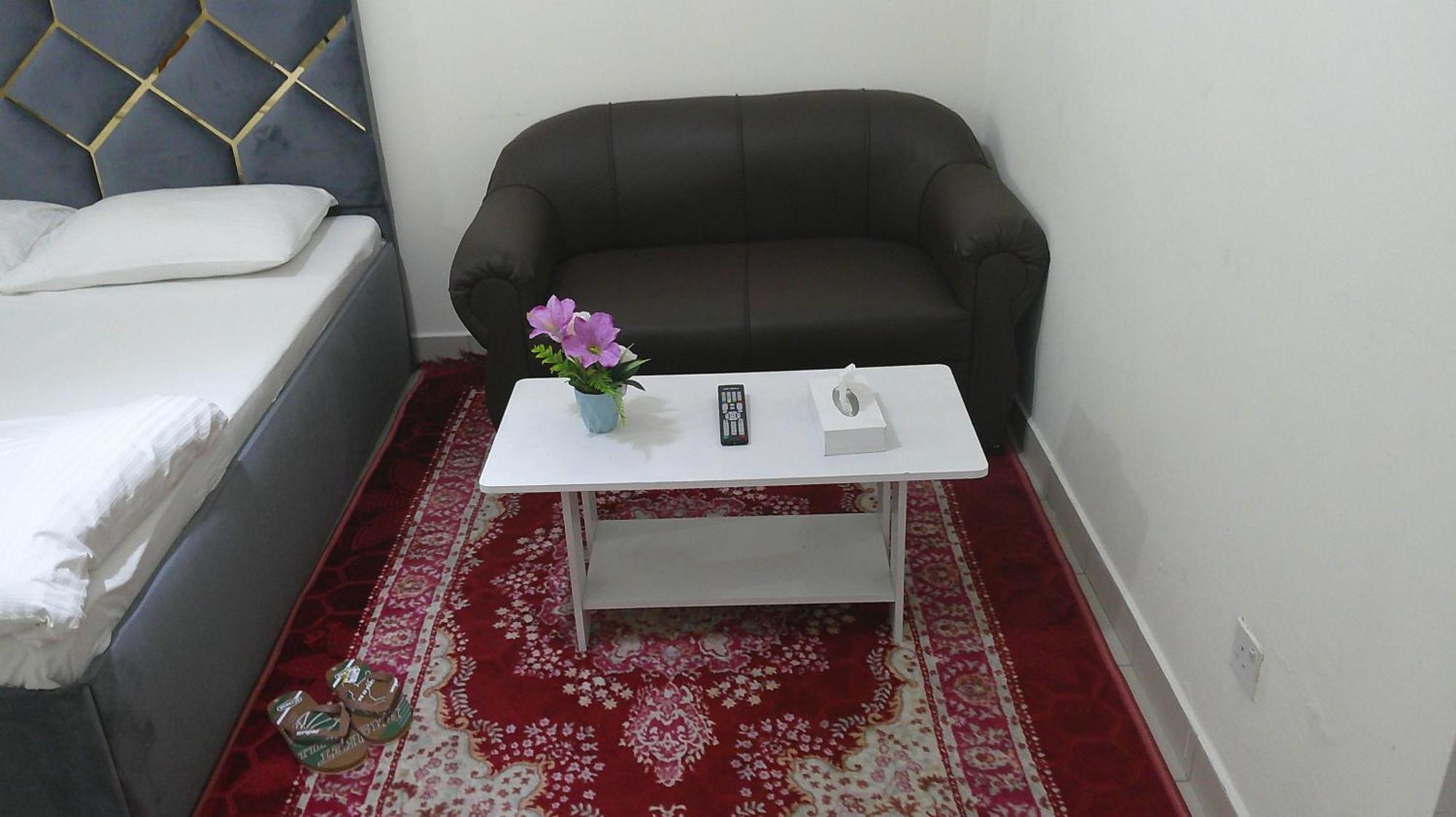 Ruby Star Hostel Dubai F2 Экстерьер фото
